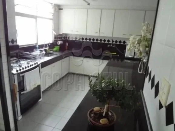 Imagem Copacabana – Avenida Rainha Elizabeth da Bélgica | Residencial › Apartamento 3 quarto(s) à Venda