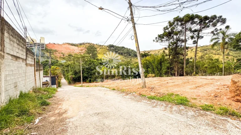 Imagem Terreno a venda com 2.078m² próximo à Estação Ambuitá em Itapevi, SP com 57 metros de frente por R$ 490 mil