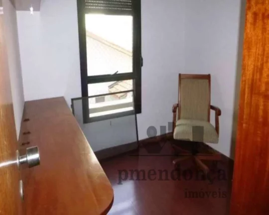 Imagem Apartamento arejado e iluminado, piso laminado, living para 02 ambientes, dormitÃ³rios ricos em armÃ...