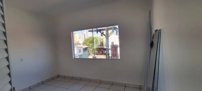 Imagem Aluga-se Salas Comerciais 2 Cômodos, 1 Banheiro, na Vila Augusto, próximo ao Centro de Mauá-SP