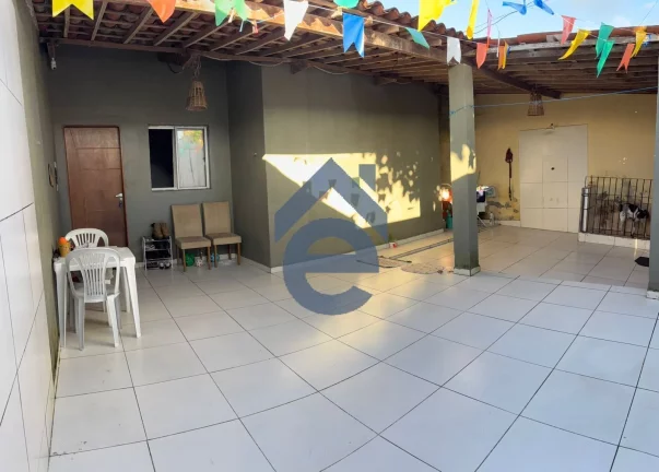 Imagem Casa à venda no Recanto das Águas, parte alta da cidade, 3/4, reformada.