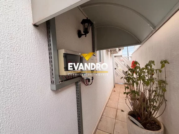 Imagem Casa em Condomínio para Venda em Cuiabá / MT no bairro Jardim Imperial