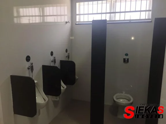 Imagem Galpão Industrial para Locação Vila Esperança , São Paulo-SP: 1.740m², 17 Banheiros, 40 vagas de garagem!