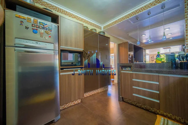 Imagem CASA COM CLASSE EM ESTILO, INTEGRADA COM ÓTIMO ACABAMENTO, NA GRANJA VIANA
