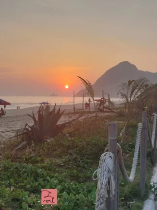 Imagem Loft Residencial/Sala Comercial Exclusiva com Vista para o Mar em Itaipuaçú!