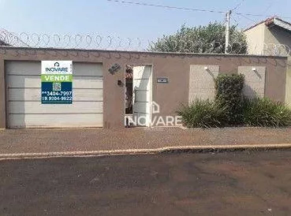 Imagem Casa com 3 dormitórios à venda, 200 m² por R$ 480.000 - Ferreira da Costa - Itumbiara/GO