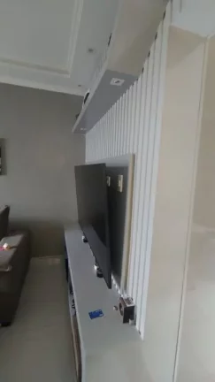 Imagem Sobrado com 2 dormitórios à venda, 80 m² por R$ 360.000,00 - Vila Romanópolis - Ferraz de Vasconcelos/SP