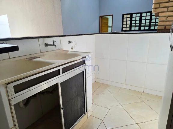Imagem Jardim Caparroz - Casa com área gourmet e edícula