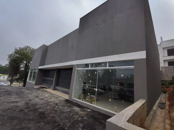 Imagem Loja comercial para locação na Vila Scarpelli, Santo André-SP: 3 banheiros, 10 vagas de garagem, 397m² de área.