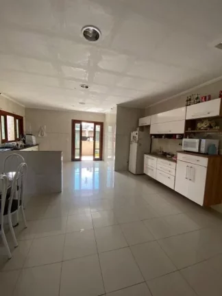 Imagem Sobrado à venda, 243 m² por R$ 680.000,00 - Jardim dos Ipês - Suzano/SP