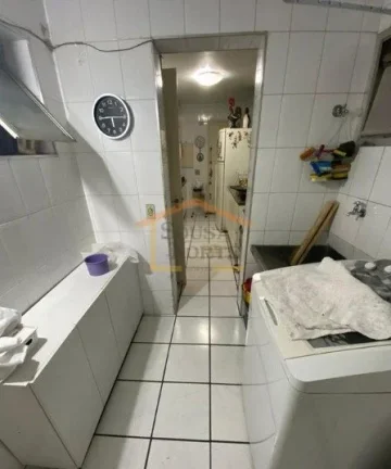 Imagem Apartamento à venda com 100m², muito bem conservado. Conta com 3 dormitórios, 2 banheiros, sala e...