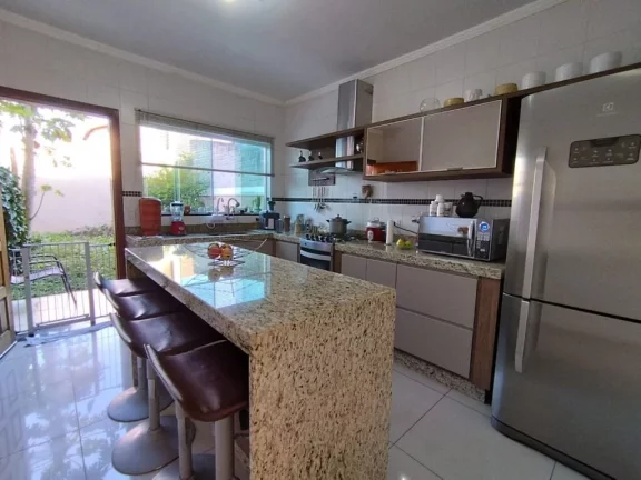 Imagem Sobrado com 3 dormitórios à venda, 100 m² por R$ 650.000,00 - Jardim Medina - Poá/SP