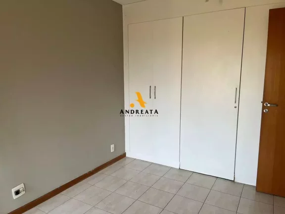 Imagem Mundo Novo - Barra da Tijuca - Praça Antonio Callado - Vendo ótimo apartamento duplex com 90m² - andar baixo com uma suite R$900.000,00