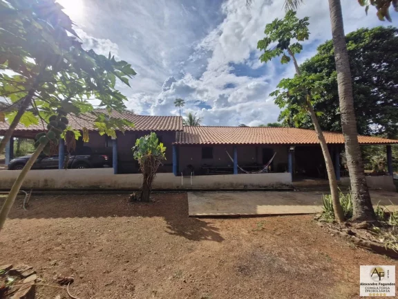 Imagem Chácara para Venda em Professor Jamil, Zona Rural Município Professor Jamil