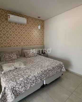 Imagem Casa com 3 suítes, master com closet e hidromassagem, Piscina, Área gourmet
