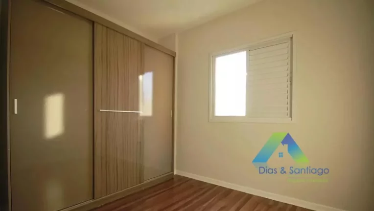 Imagem Apartamento com 3 dormitórios e 2 banheiros em Vila das Mercês/SP!