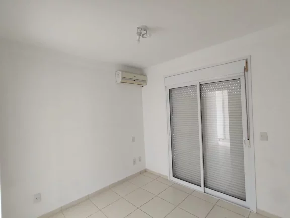 Imagem Casa em condomínio à venda em Vinhedo-SP, Condomínio Recanto dos Paturis: 3 quartos, 3 suítes, 2 salas, 4 banheiros, 4 vagas, 200 m². Imagem Casa em condomínio à venda em Vinhedo-SP, Condomínio Recanto dos Paturis: 3 quartos, 3 suítes, 2 salas, 4 banheiros, 4 vagas, 200 m².