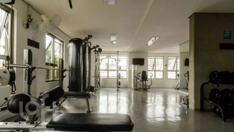 Imagem Apartamento 70M², 2Q, 1 Suíte, 2 Banheiros, 1 Vaga, Academia, Piscina e Aquecida, Churrasqueira, Salão de Festas e Jogos, Quadra, Split, Gerador.