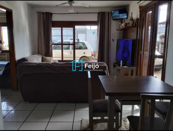 Imagem Casa 3 dormitórios com 1 suíte no Bairro Lami