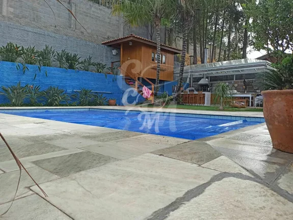 Imagem Linda Casa com Piscina