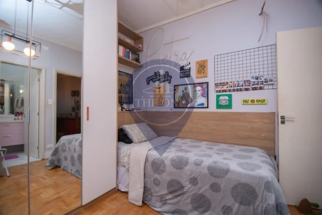 Imagem Imperdível oportunidade: Casa à venda em São Paulo-SP, Jardim da Glória. 4 quartos, 4 suítes, 3 salas, 4 banheiros, 5 vagas, 250m².