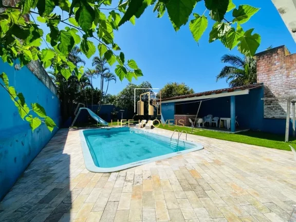 Imagem Casa com 4 dormitórios, sendo 1 suíte máster, Jardim Atlântico, Florianópolis!