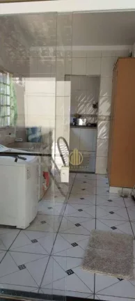 Imagem Casa com piscina em um espaço de 339 m²