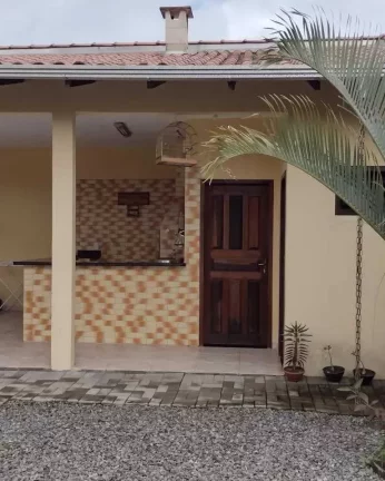 Imagem Casa com 3 dormitórios e 3 vagas de garagem - Morro do Meio | Joinville/SC