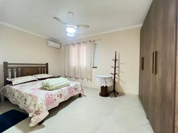 Imagem Casa para Venda em Praia Grande, Flórida, 4 dormitórios, 4 suítes, 2 banheiros, 4 vagas