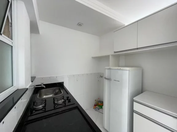 Imagem Apartamento no Edifício Santiago com 41m², possui 1 dormitório sendo suíte, cozinha planejada, 1...