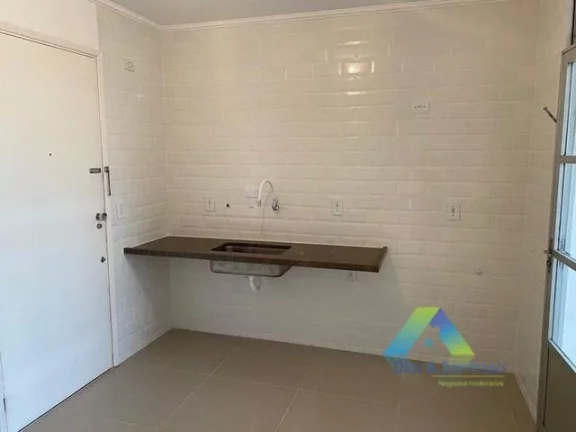 Imagem Oportunidade apartamento todo reformado com 4 dormitórios, 2 vagas a poucos minutos da estação do metro São Judas e Saúde.