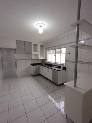 Imagem Sobrado com 3 dormitórios à venda, 225 m² por R$ 890.000,00 - Parque Marajoara - Santo André/SP
