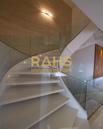 Imagem Requinte, Conforto e Segurança, Você Encontra Nessa Excepcional Residência de Alto Padrão em Con...