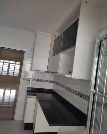 Imagem Sobrado lindo com 2 suítes 2 vagas ar condicionado FL55