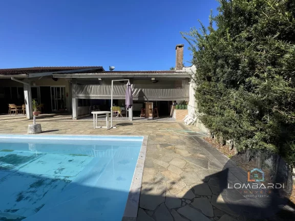 Imagem Casa com ótimo potencial na Praia da Enseada !