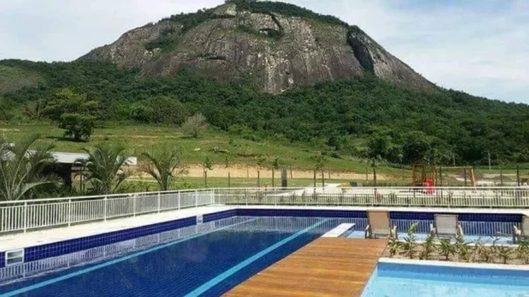 Imagem Casa em Construção 4Suites Alphaville Marica