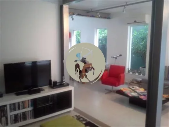 Imagem SOBRADO MARAVILHOSO!!! TOTALMENTE REFORMADO E MODERNIZADO, REPLETO DE ARMARIOS, SUITE COM HIDROMASSA...
