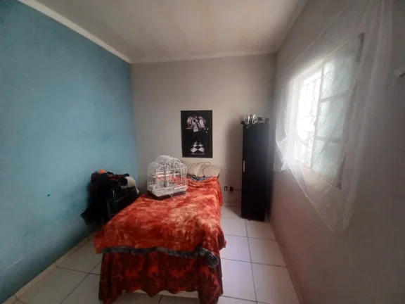 Imagem Casa térrea com 02 dormitórios, sendo 01 suíte no Bairro Piazza Di Roma!