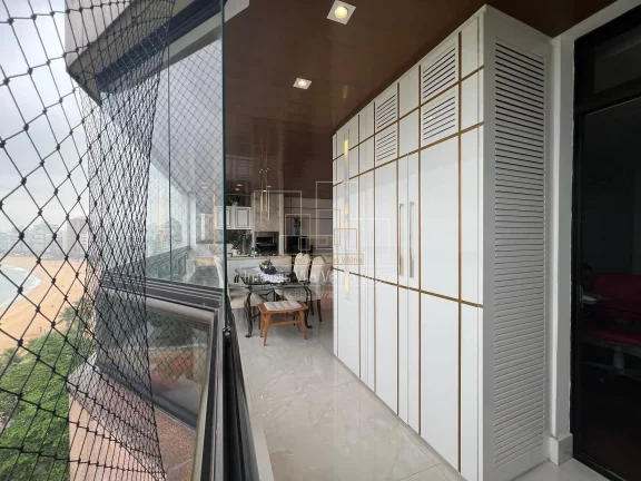 Imagem Luxo e Exclusividade: 4 Suítes Frente Mar com Varanda Gourmet no Melhor Ponto da