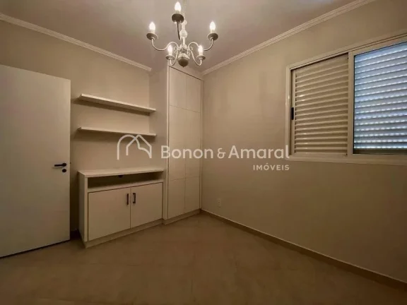 Imagem Apartamento localizado em rua tranquila e em ótima localização com tudo ao seu redor. Repaginado,...