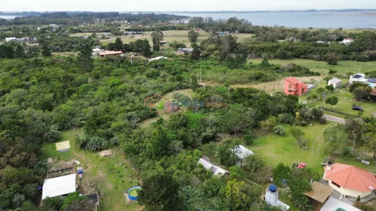 Imagem Fortes Imóveis Vende Terreno no Condomínio Jardim da Lagoa