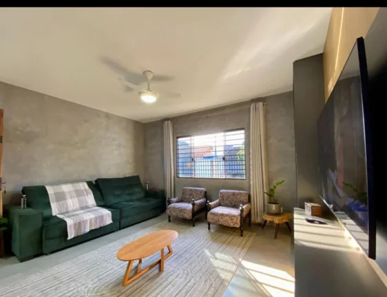 Imagem Casa mobiliada com churrasqueira e piscina em Cascavel - Parque Verde