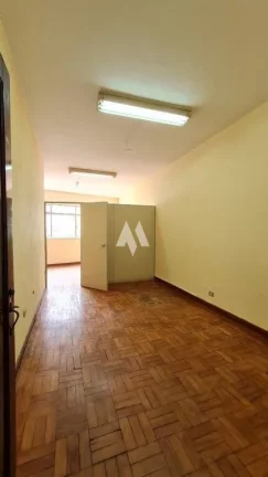 Imagem Prédio Comercial à venda com 4 salas e Estacionamento no Centro de Santos/SP