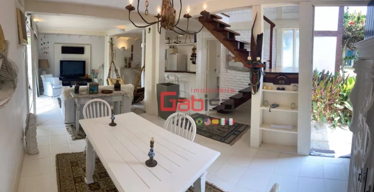 Imagem Casa com 3 dormitórios à venda, 130 m² por R$ 1.800.000,00 - Geribá - Armação dos Búzios/RJ