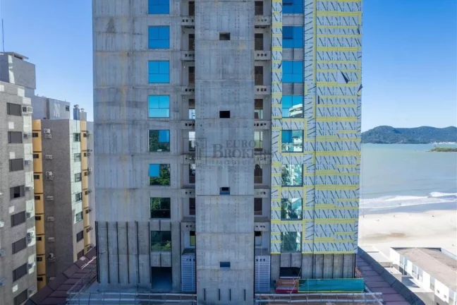 Imagem Apartamento FRENTE MAR com 4 suítes à venda em Balneário Camboriú/SC