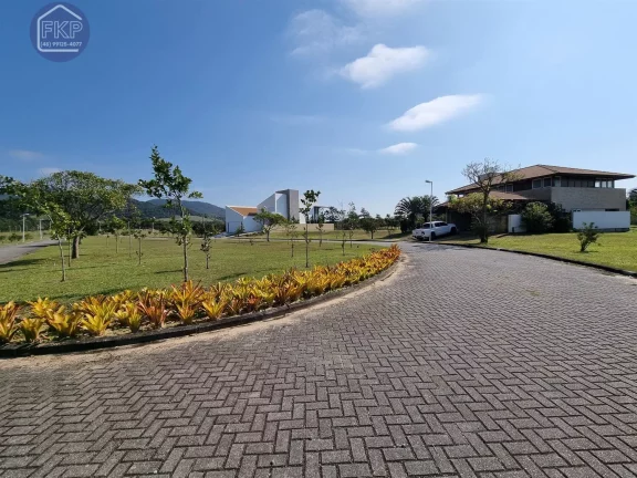 Imagem Terreno em Condomínio!
