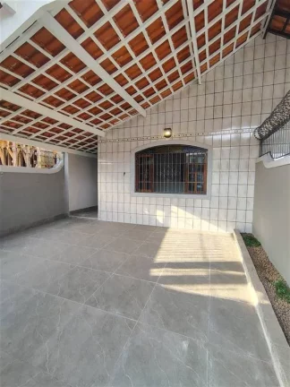 Imagem CASA 2 DORMITÓRIOS COM PISCINA