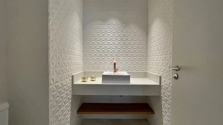 Imagem Apartamento Finamente Decorado na Riviera, a 150 metros da praia.