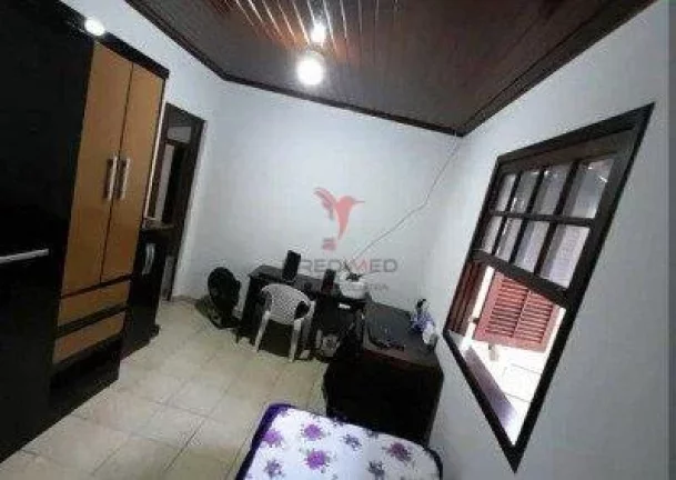 Imagem Casa com 3 Quartos, área de serviço, quintal,, 3 vagas de garagem. Vila dos Comerciários