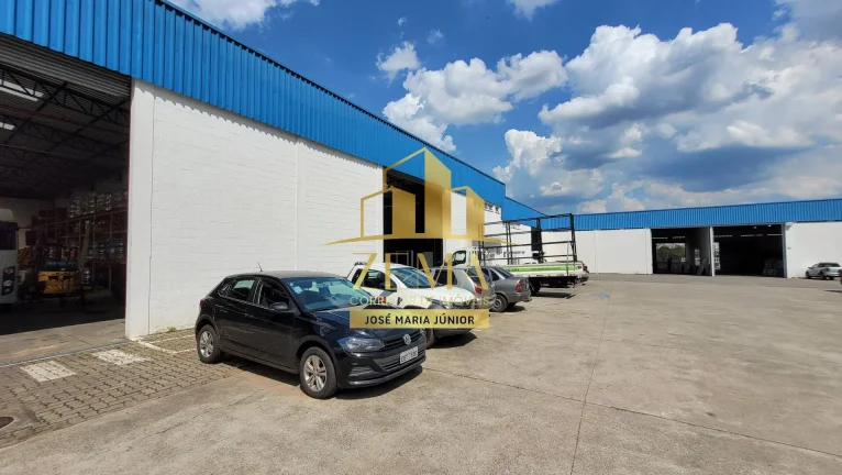 Imagem Galpão industrial 500m2, pé direito alto, em condomínio fechado.